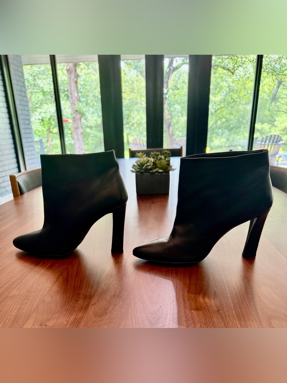New Stuart Weitzman Booties Size 7.5